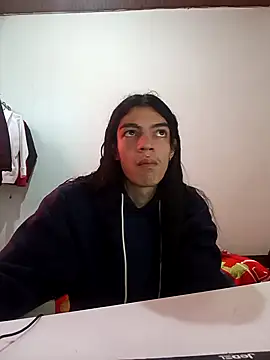 Snapshot of praiforu chatting on February 2025 06:58:01 PM praiforu online show from February 2025 06:58:01 PM