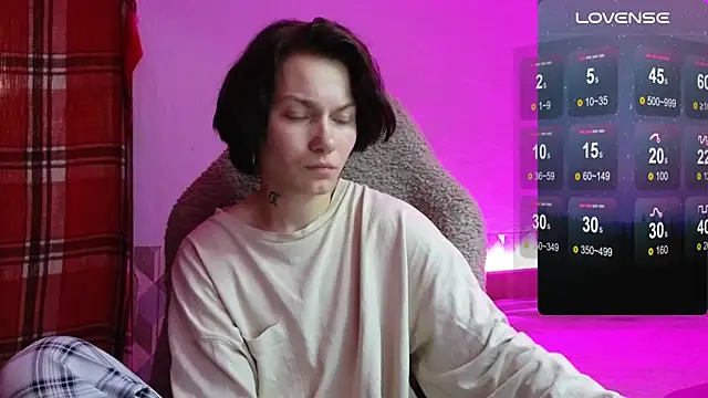 esajukyy online show from September 2025 02:17:01 PM