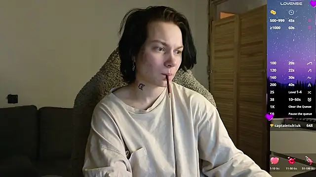 Snapshot of esajukyy chatting on February 2026 03:11:02 PM esajukyy online show from February 2026 03:11:02 PM