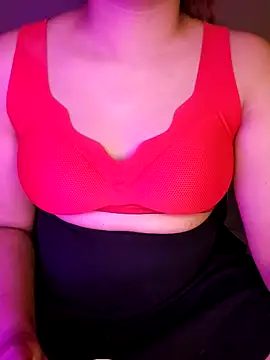 Olivia3 online show from February 2026 06:23:02 PM