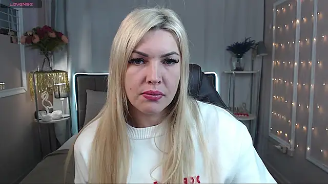 lissa voxx online show from February 2025 06:43:02 AM