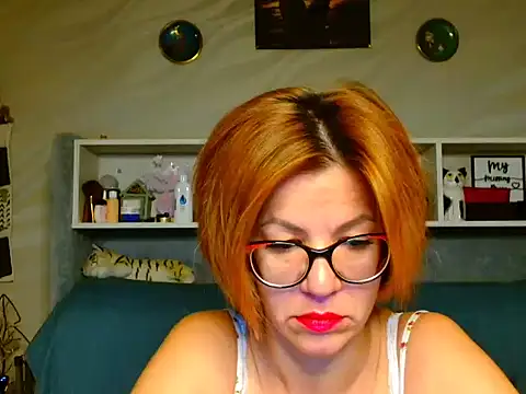 Snapshot of Natali3855 chatting on October 2025 03:40:02 AM Natali3855 online show from October 2025 03:40:02 AM