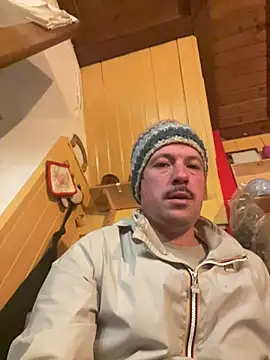 Snapshot of zenzero87 chatting on December 2024 05:51:01 AM zenzero87 online show from December 2024 05:51:01 AM