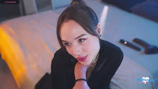 Bllowjoyy online show from October 2025 07:15:01 AM