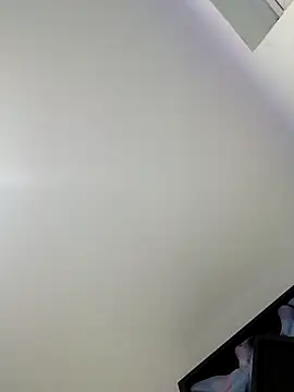 houy111111 online show from February 2026 05:44:02 PM