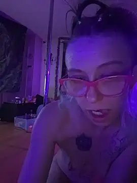 Stonermama666420 online show from February 2026 05:22:01 AM