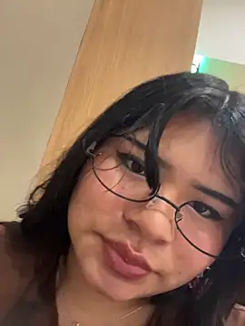 Snapshot of CANELA_9911 chatting on June 2026 11:32:01 PM CANELA 9911 online show from June 2026 11:32:01 PM
