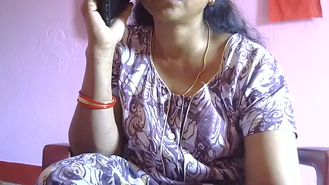 Snapshot of Suhana-sapna chatting on April 2026 05:16:02 AM Suhana-sapna online show from April 2026 05:16:02 AM