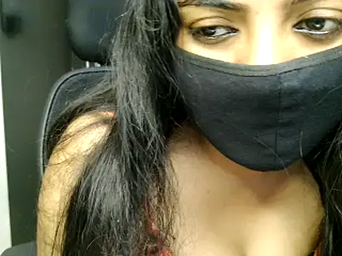 Snapshot of Hritvika chatting on February 2025 05:30:02 AM Hritvika online show from February 2025 05:30:02 AM