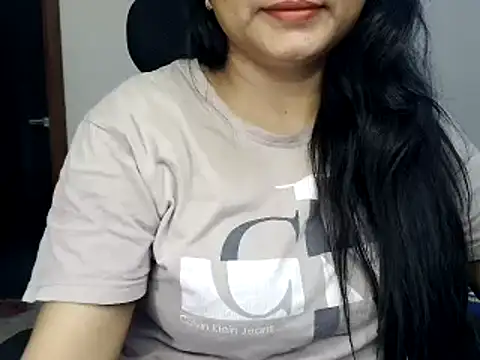 Snapshot of Hritvika chatting on March 2025 06:18:01 PM Hritvika online show from March 2025 06:18:01 PM