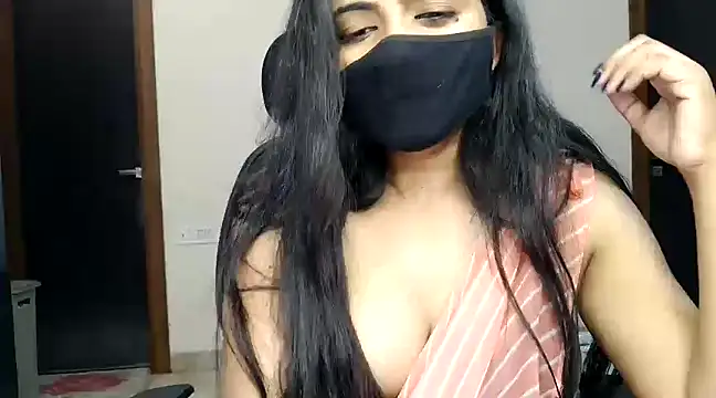 Snapshot of Hritvika chatting on March 2025 05:01:01 PM Hritvika online show from March 2025 05:01:01 PM