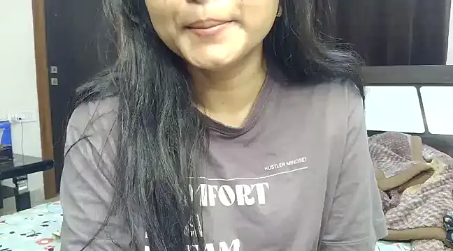 Snapshot of Hritvika chatting on March 2025 03:58:02 PM Hritvika online show from March 2025 03:58:02 PM