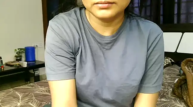 Snapshot of Hritvika chatting on March 2025 04:14:01 AM Hritvika online show from March 2025 04:14:01 AM