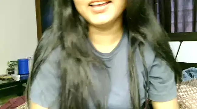 Snapshot of Hritvika chatting on March 2025 07:18:01 AM Hritvika online show from March 2025 07:18:01 AM