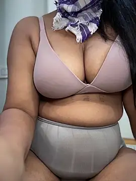 Snapshot of stylishpooja chatting on September 2025 05:13:02 PM stylishpooja online show from September 2025 05:13:02 PM