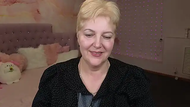 Sandra Snow online show from January 2025 02:53:02 PM