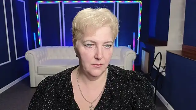 Sandra Snow online show from February 2025 02:24:01 PM