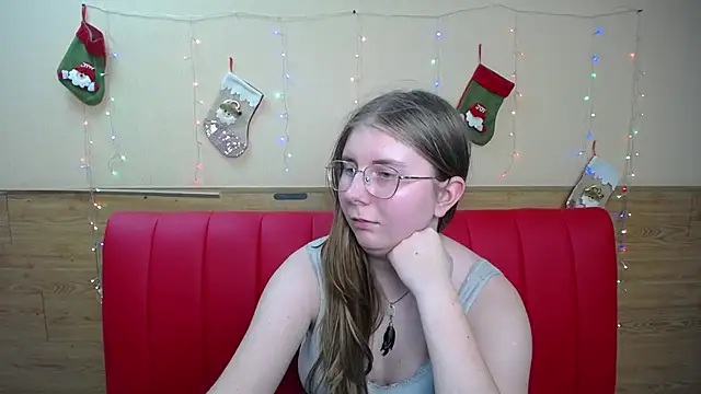 RysaKosaYlya online show from December 2024 03:42:02 PM