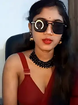 Snapshot of Angel_Riye chatting on February 2025 09:05:02 PM Angel Riye online show from February 2025 09:05:02 PM