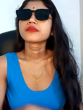 Snapshot of Angel_Riye chatting on February 2025 08:03:02 PM Angel Riye online show from February 2025 08:03:02 PM