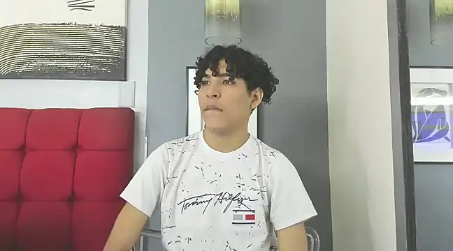 Snapshot of _Natassia_Dreams chatting on March 2025 04:04:02 PM Natassia Dreams online show from March 2025 04:04:02 PM