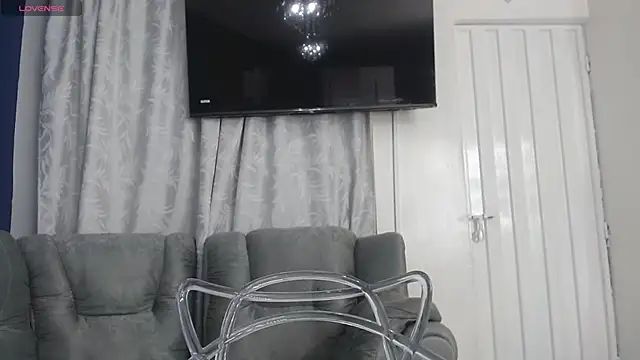 Snapshot of _Natassia_Dreams chatting on March 2025 03:54:02 AM Natassia Dreams online show from March 2025 03:54:02 AM