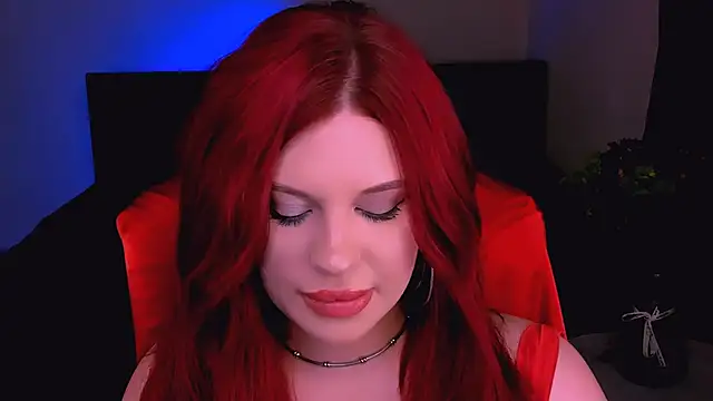 Snapshot of evaharve chatting on December 2025 11:33:02 PM evaharve online show from December 2025 11:33:02 PM