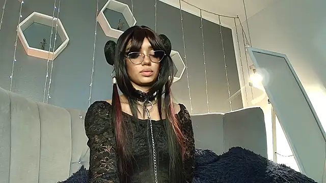 Snapshot of slutty_venus chatting on January 2025 11:43:01 PM slutty venus online show from January 2025 11:43:01 PM