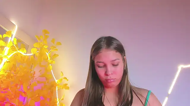 HaleyAmaya online show from June 2026 12:49:01 AM