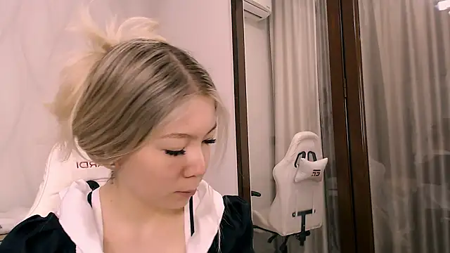 Babby Rabbit online show from December 2025 11:40:02 AM