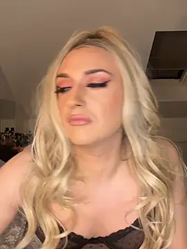 littlebambi26 online show from March 2026 10:16:02 PM