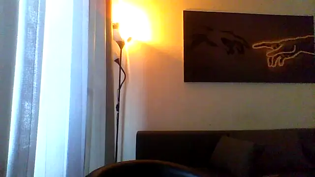 Avamereandmikel online show from September 2025 05:01:01 PM