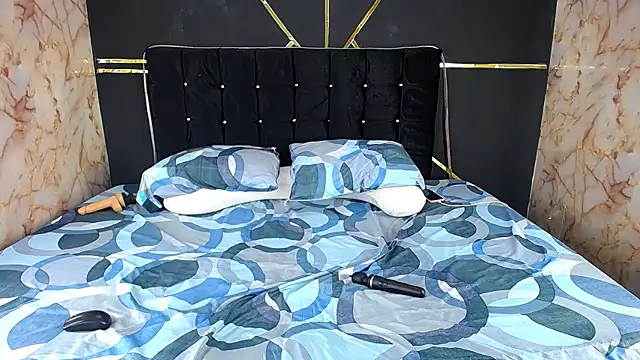 AmandaRobers online show from February 2025 07:31:02 PM