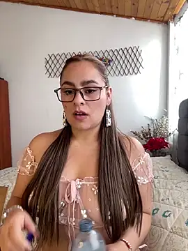 Snapshot of Gabriela-Parker_ chatting on February 2025 03:24:02 PM Gabriela-Parker online show from February 2025 03:24:02 PM
