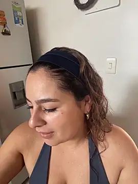 Gabriela-Parker  online show from December 2025 06:16:01 PM