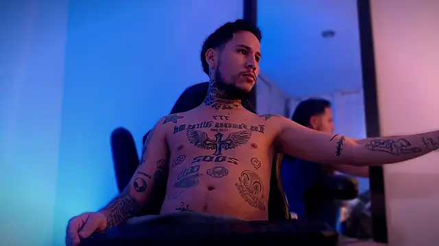 Junihn0 online show from September 2025 09:49:02 PM