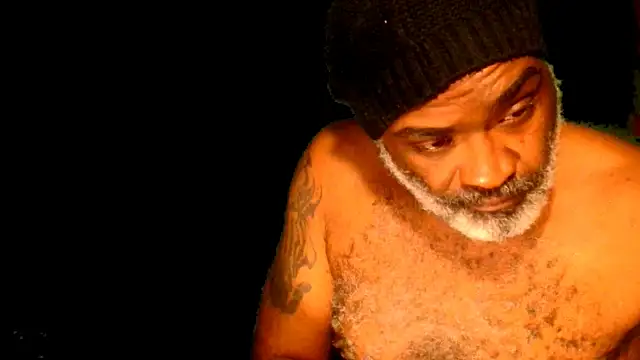 Snapshot of sinnernoir chatting on January 2025 04:33:02 AM sinnernoir online show from January 2025 04:33:02 AM