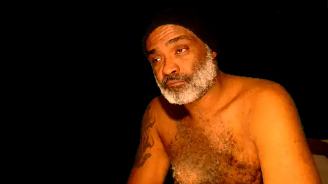 Snapshot of sinnernoir chatting on January 2025 07:35:02 AM sinnernoir online show from January 2025 07:35:02 AM