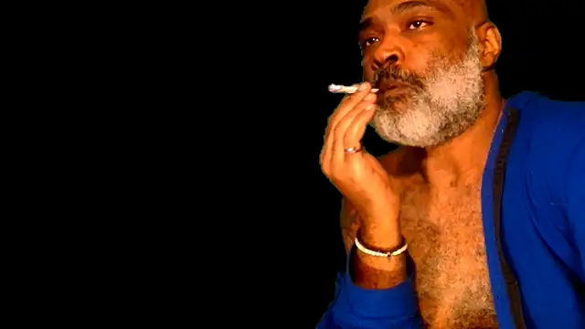 Snapshot of sinnernoir chatting on January 2025 05:33:02 PM sinnernoir online show from January 2025 05:33:02 PM