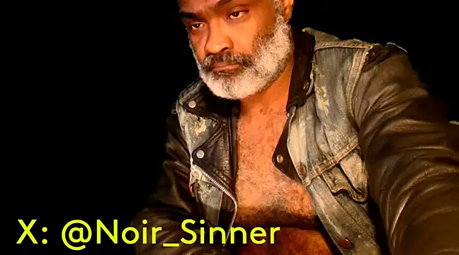 Snapshot of sinnernoir chatting on January 2025 08:45:02 PM sinnernoir online show from January 2025 08:45:02 PM