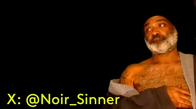 Snapshot of sinnernoir chatting on January 2025 11:02:01 PM sinnernoir online show from January 2025 11:02:01 PM