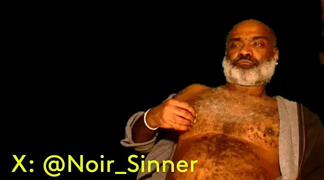 Snapshot of sinnernoir chatting on February 2025 04:15:02 AM sinnernoir online show from February 2025 04:15:02 AM