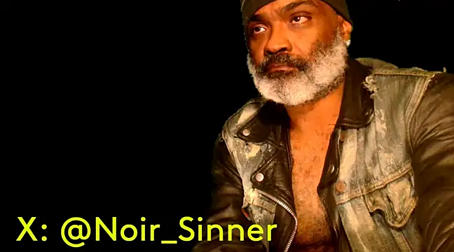 Snapshot of sinnernoir chatting on February 2025 06:35:01 AM sinnernoir online show from February 2025 06:35:01 AM