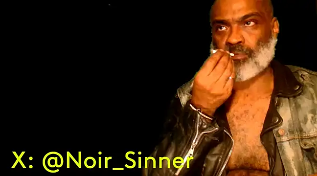 Snapshot of sinnernoir chatting on February 2025 11:01:02 AM sinnernoir online show from February 2025 11:01:02 AM