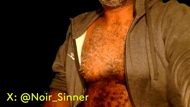 Snapshot of sinnernoir chatting on March 2025 03:00:02 AM sinnernoir online show from March 2025 03:00:02 AM