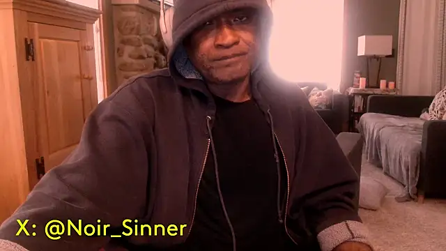 Snapshot of sinnernoir chatting on October 2025 03:13:01 PM sinnernoir online show from October 2025 03:13:01 PM