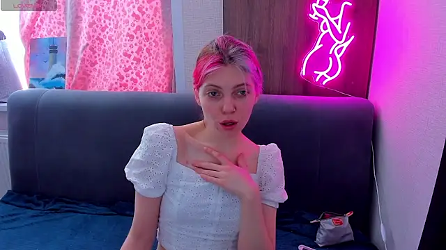 marie reyes  online show from March 2026 08:04:01 AM