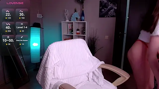 Snapshot of Lilly_Soulmate chatting on December 2024 06:35:02 AM Lilly Soulmate online show from December 2024 06:35:02 AM