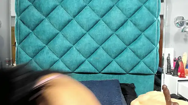 Snapshot of PENELOPELEWISs chatting on September 2025 04:57:01 AM PENELOPELEWISs online show from September 2025 04:57:01 AM