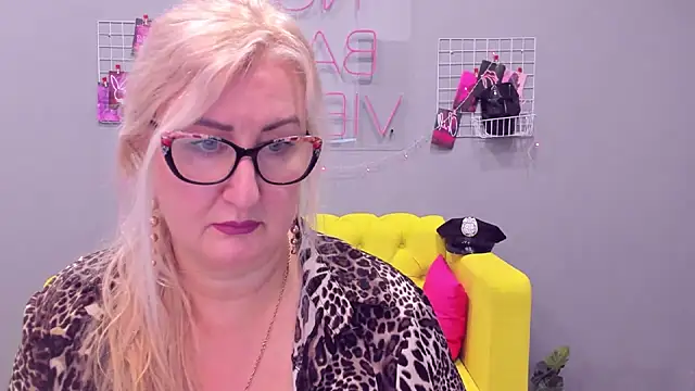 Snapshot of ChristyBrooks chatting on January 2025 01:36:02 PM ChristyBrooks online show from January 2025 01:36:02 PM